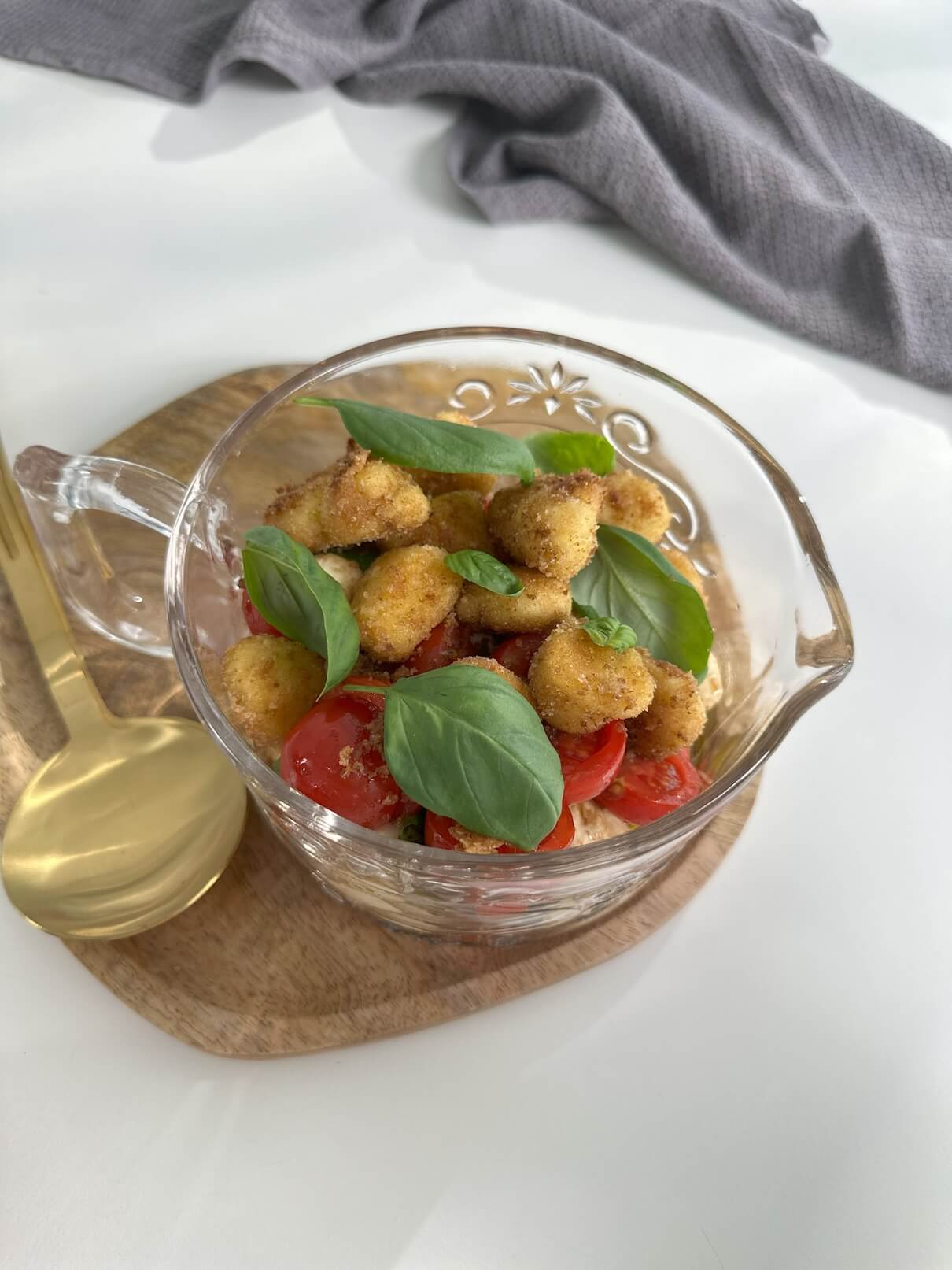 caprese-solata-s-popecenimi-svaljki