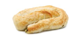 Burek s skuto in špinačo