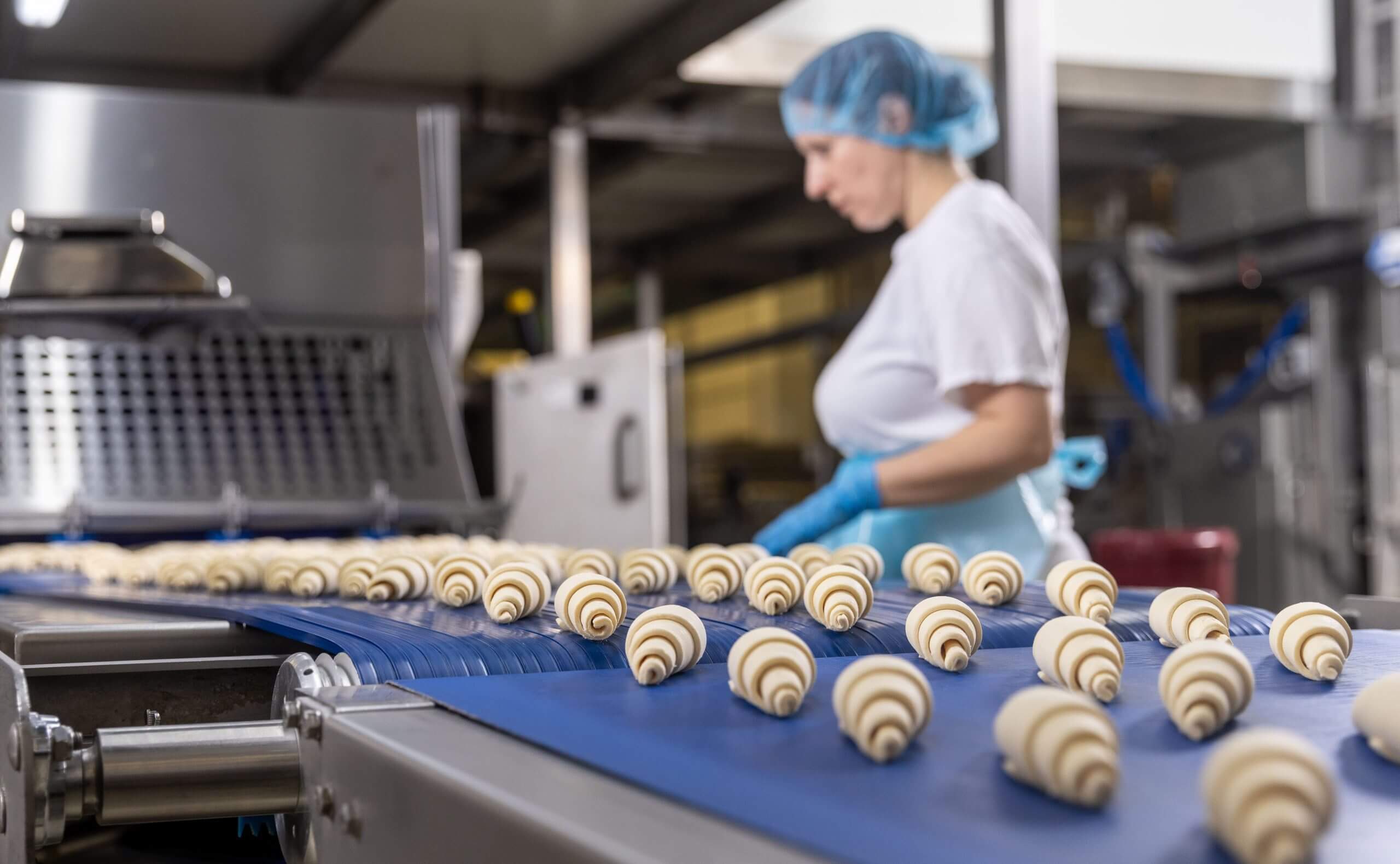 zavezanost-kakovosti-min-1-scaled-e1738259741407 (1)